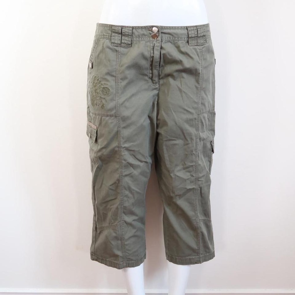 khaki cargo capri pants olive green utility gorpcore y2k size 13